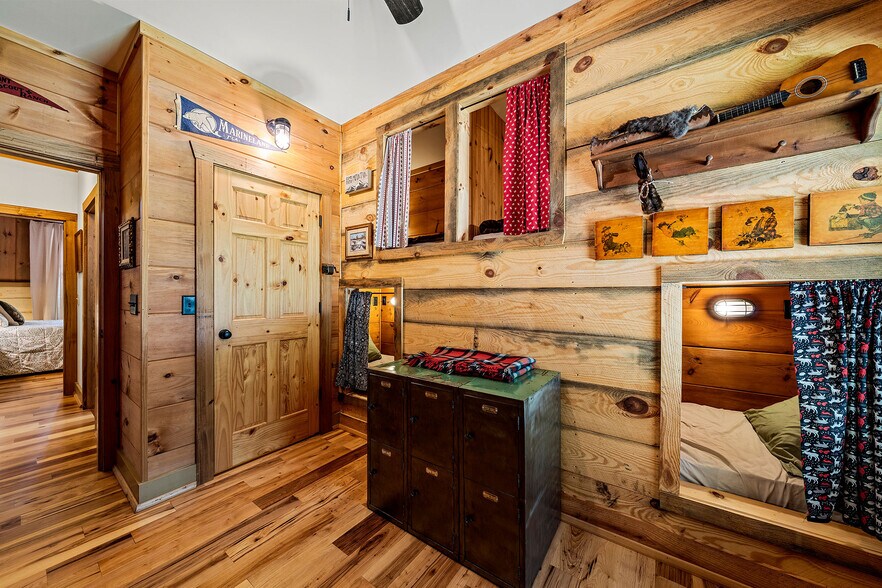 More Photos Of 1638 Old Minor Rd, Culloden Specialty For Sale