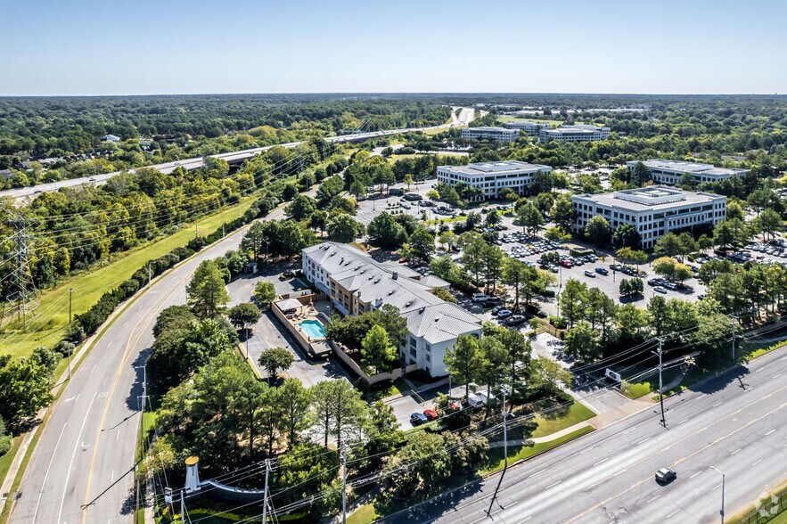 More Photos Of 3076 Kirby Pky, Memphis Hotel For Sale