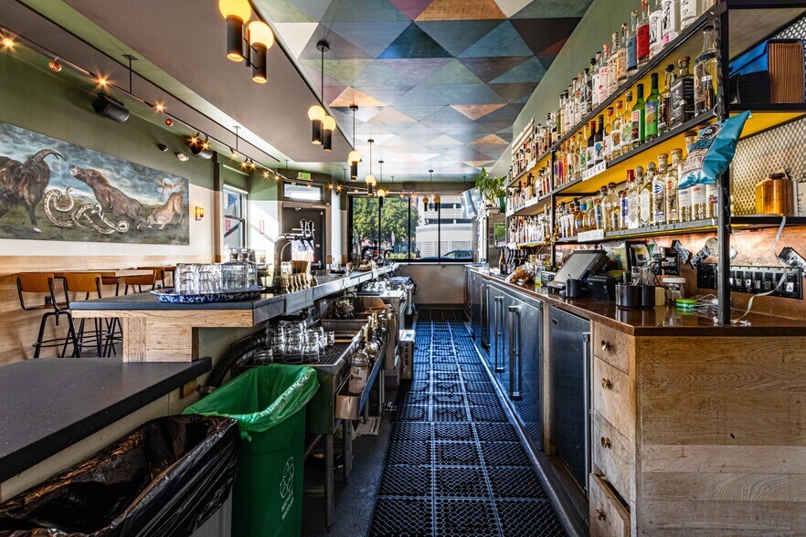 More Photos Of 2543-2545 24th St, San Francisco Storefront Retail Residential For Sale