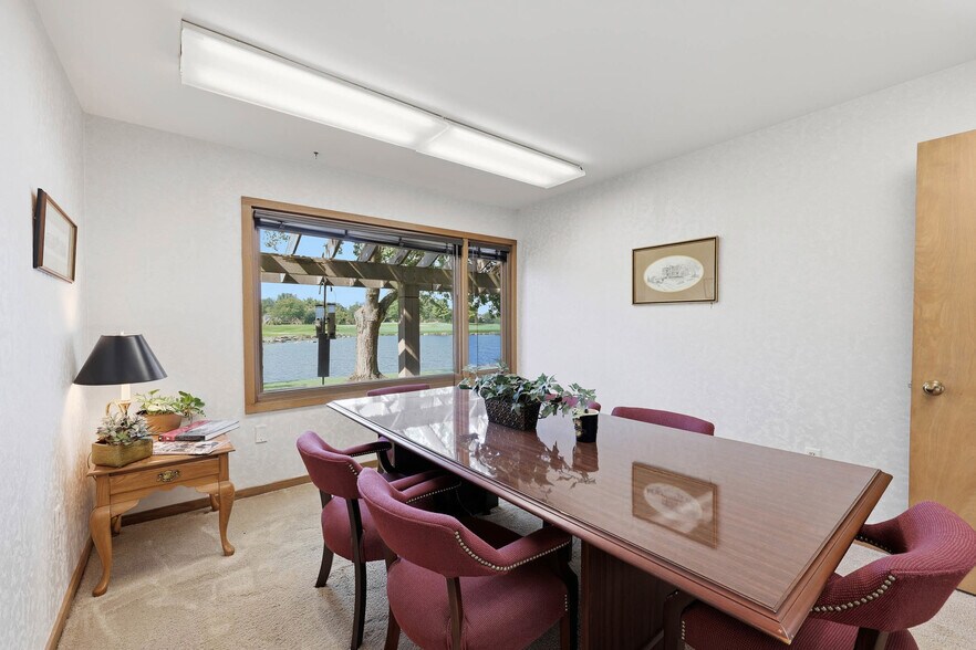More Photos Of 6100 Memorial Dr, Dublin Medical For Sale