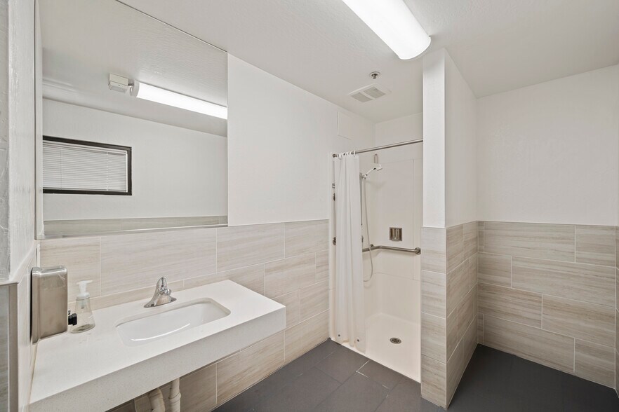 More Photos Of 310 W Hamilton Ave, Campbell Medical For Sale