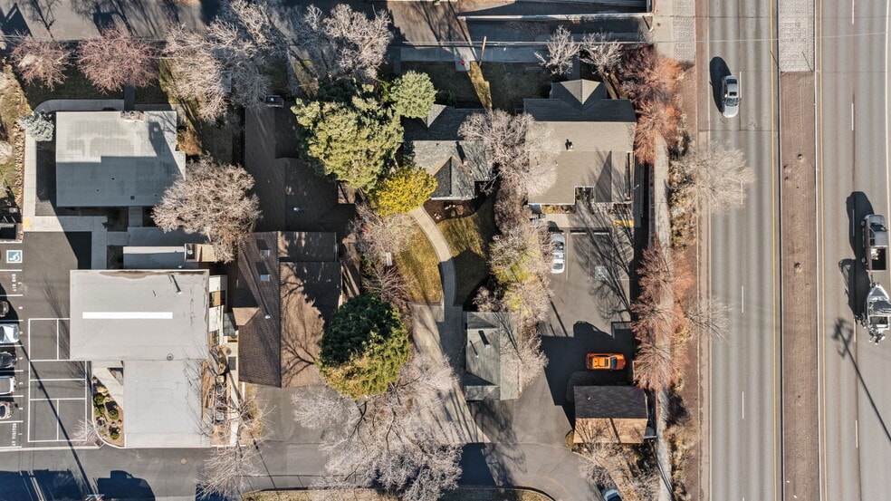 More Photos Of 15 NW Franklin Ave, Bend Office For Sale
