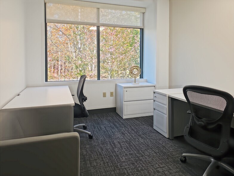 More Photos Of 11340 Lakefield Dr, Duluth Coworking Space