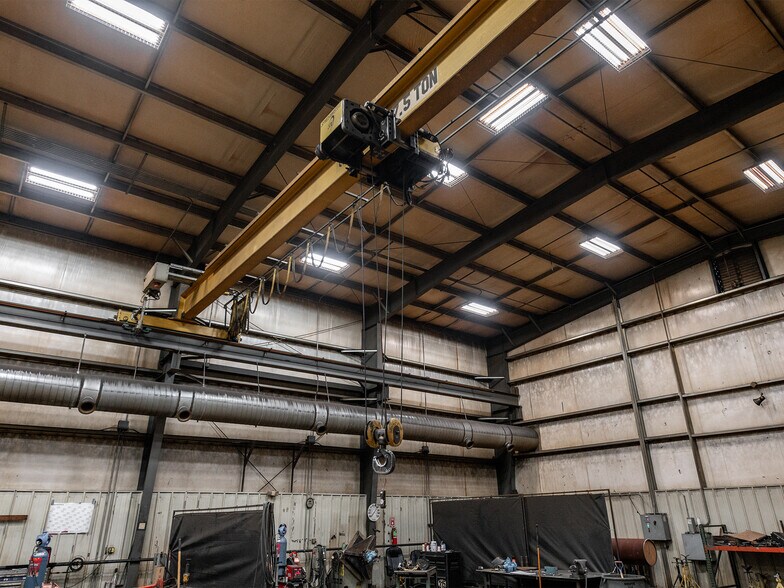 More Photos Of 14535 US Route 60, Milton Manufacturing For Sale