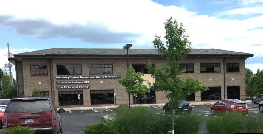 More Photos Of 6885 W 151st St, Overland Park Medical For Lease