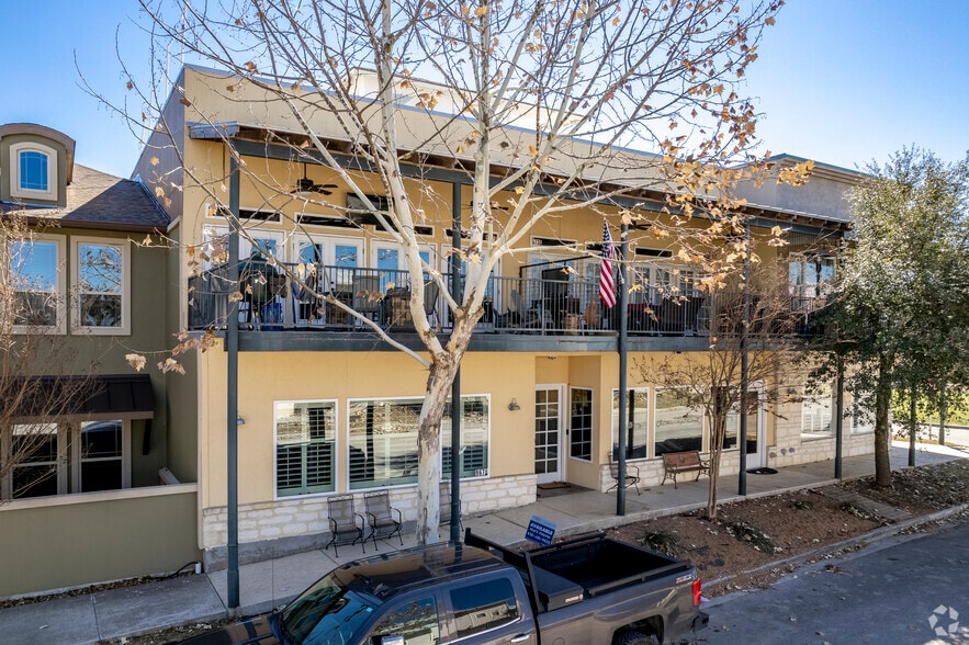 Primary Photo Of 967 Academy, New Braunfels Office For Lease