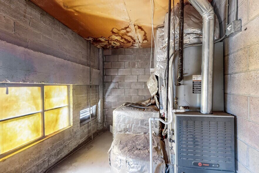 More Photos Of 1510-1512 1st St NW, Albuquerque Industrial For Sale