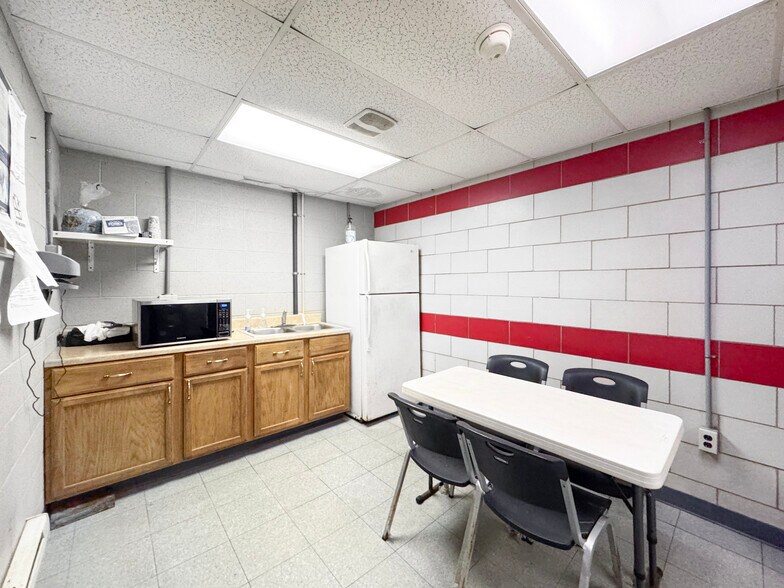 More Photos Of 151 Slaughter House Rd, Claysburg Warehouse For Sale