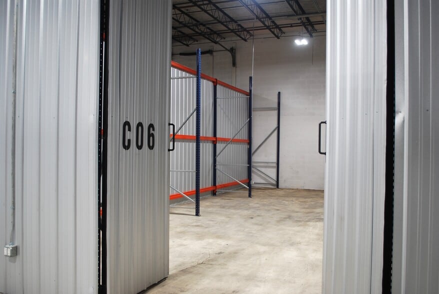More Photos Of 1100 25th St, West Palm Beach Warehouse For Lease