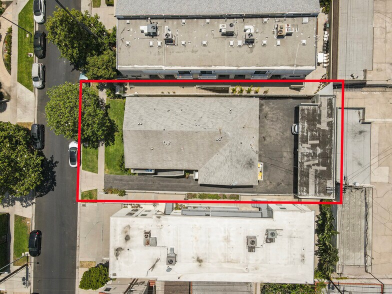 More Photos Of 1023 S Bedford St, Los Angeles Apartments For Sale