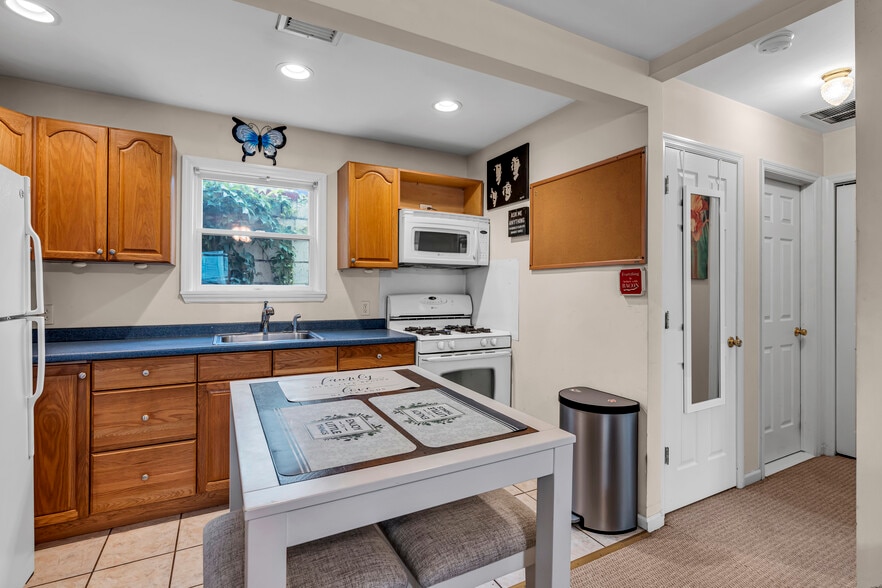 More Photos Of 15 Main St, Keyport Storefront Retail Residential For Sale