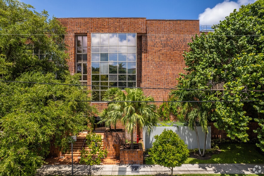 More Photos Of 2950 SW 27th Ave, Coconut Grove Office Residential For Lease