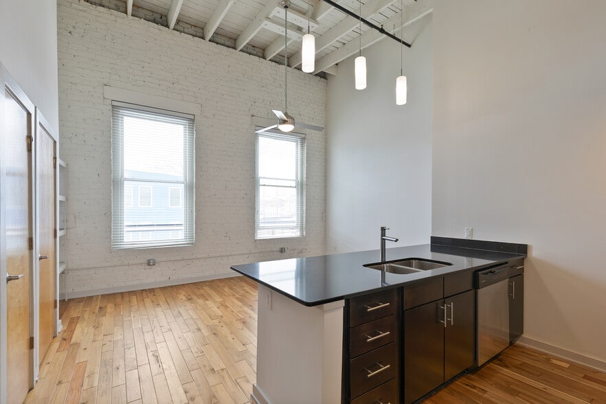 More Photos Of 601 Stockton St, Richmond Apartments For Sale