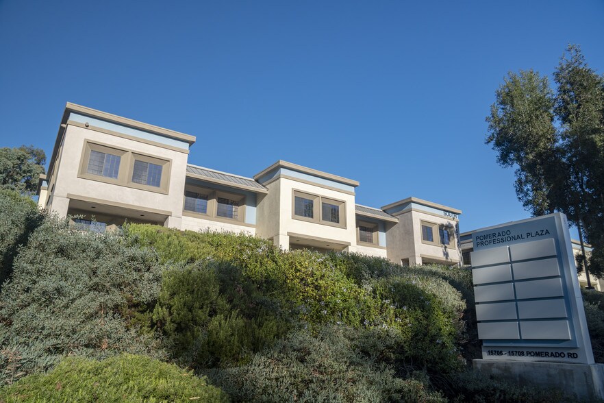 More Photos Of 15706-15708 Pomerado Rd, Poway Medical For Lease
