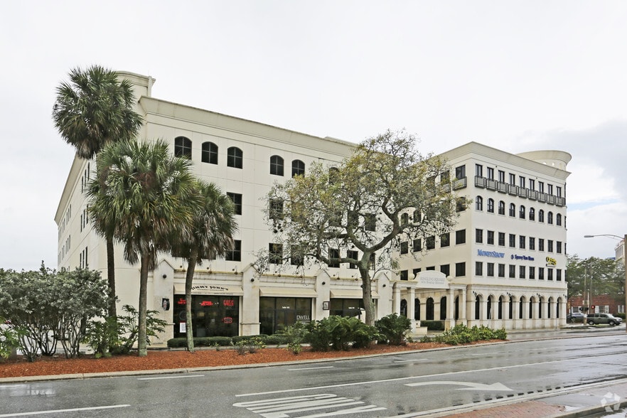 More Photos Of 1626 Ringling Blvd, Sarasota Office For Lease