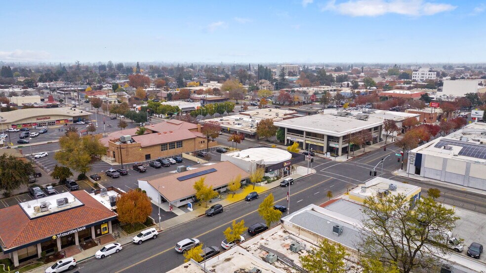 More Photos Of 610 W Main St, Visalia Office For Lease