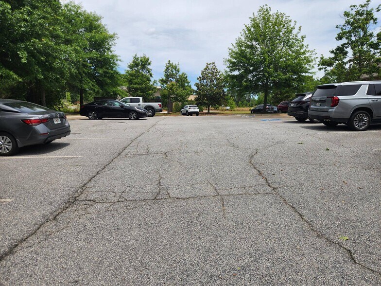 More Photos Of 418 Town Park Blvd, Evans Medical For Lease