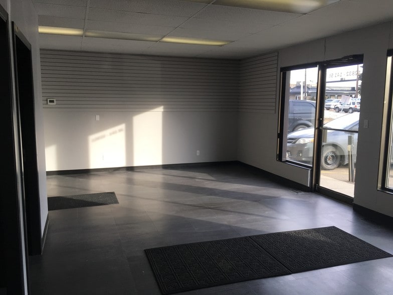 More Photos Of 12726-12832 141st St NW, Edmonton Flex For Sale