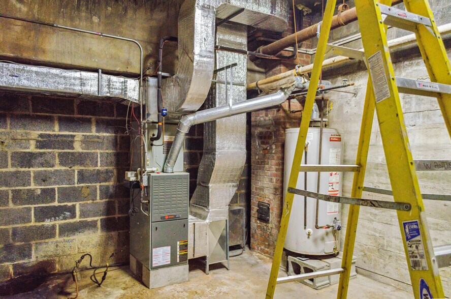 More Photos Of 342 Lexington Ave, Mount Kisco Light Distribution For Sale