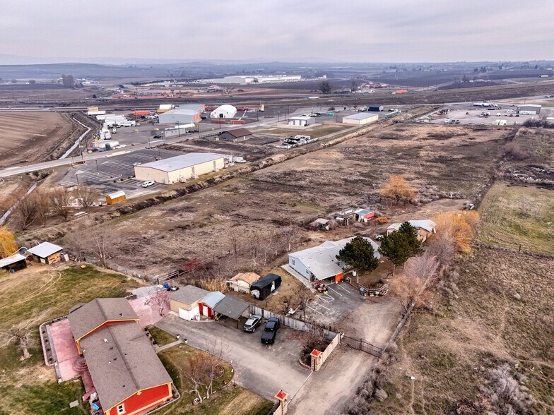 More Photos Of 1383 Puterbaugh Rd, Grandview Light Manufacturing For Sale