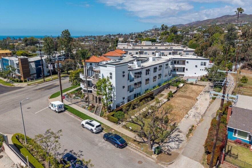 More Photos Of 807 Muskingum Ave, Pacific Palisades Land For Sale