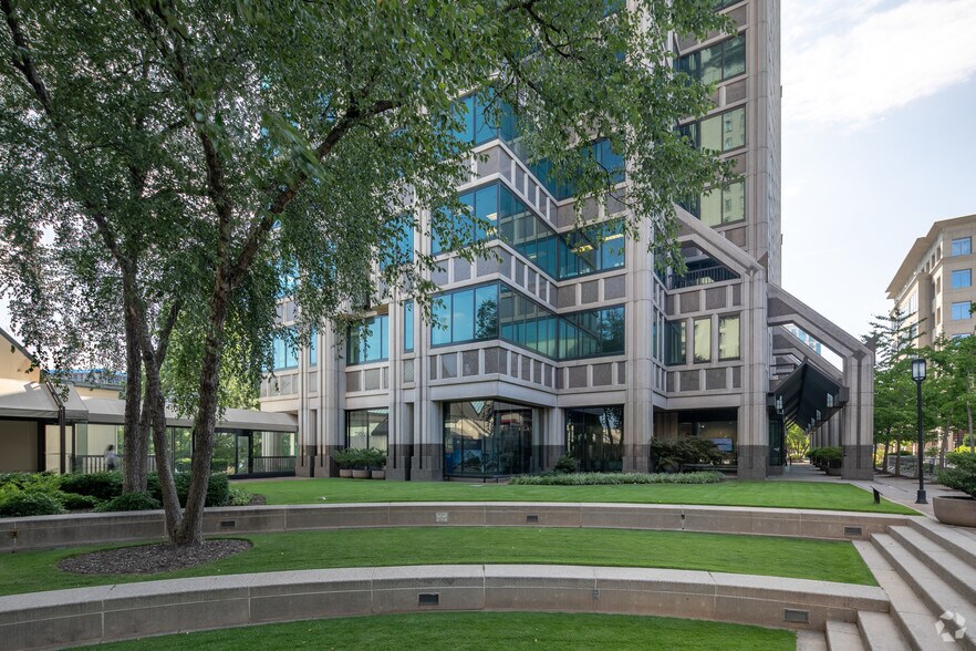 More Photos Of 3060 Peachtree Rd NW, Atlanta Office For Lease