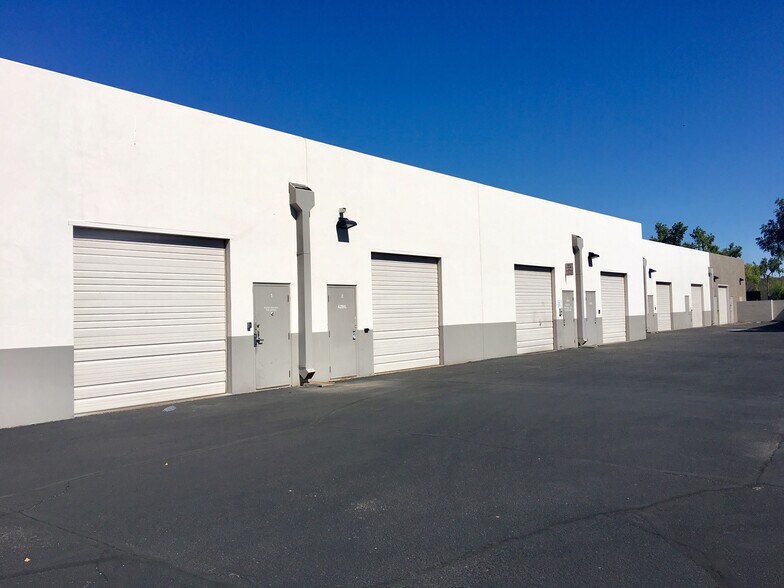 More Photos Of 2320 W Mission Ln, Phoenix Unknown For Lease