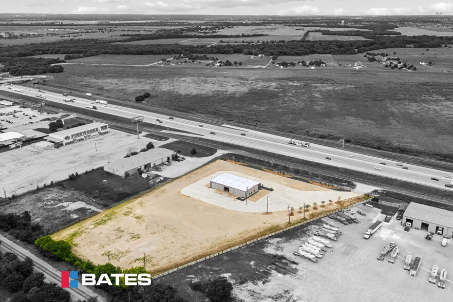 More Photos Of 7020 N Interstate Highway 35 E, Waxahachie Land For Lease