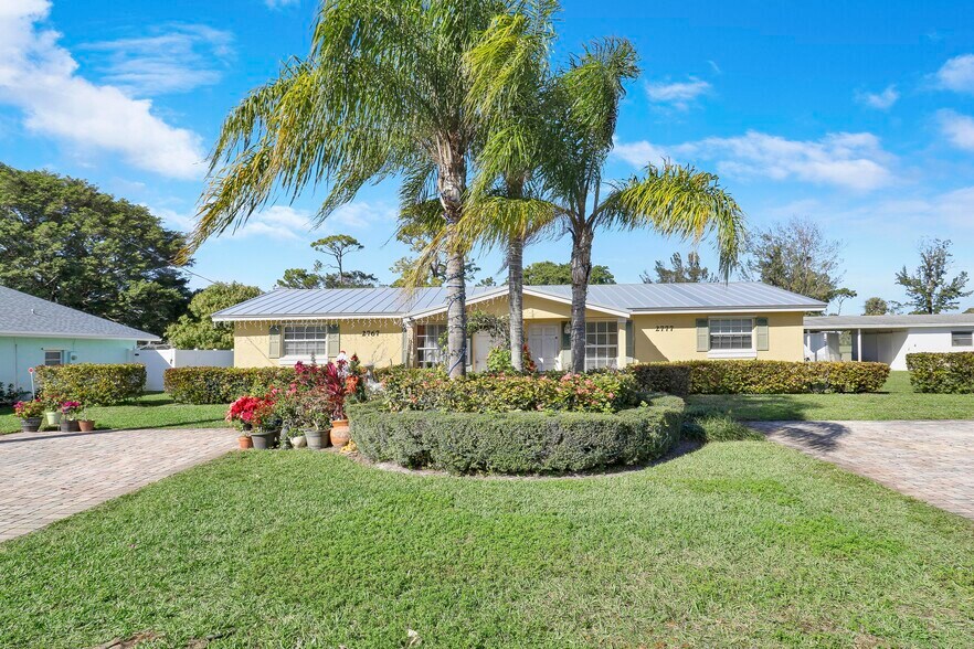 More Photos Of 2767 SE Normand St, Stuart Apartments For Sale