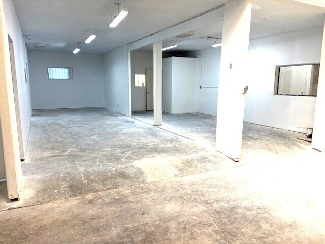 More Photos Of 16840 Alisal Ct, San Lorenzo Warehouse For Lease