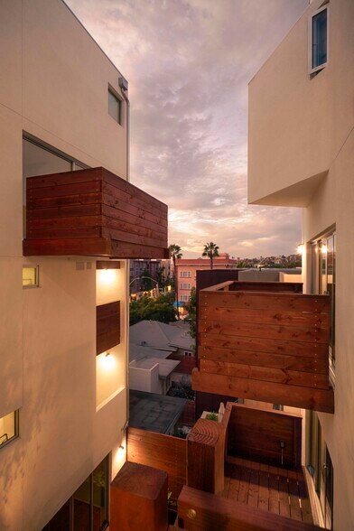 More Photos Of 1941 Columbia St, San Diego Apartments For Sale