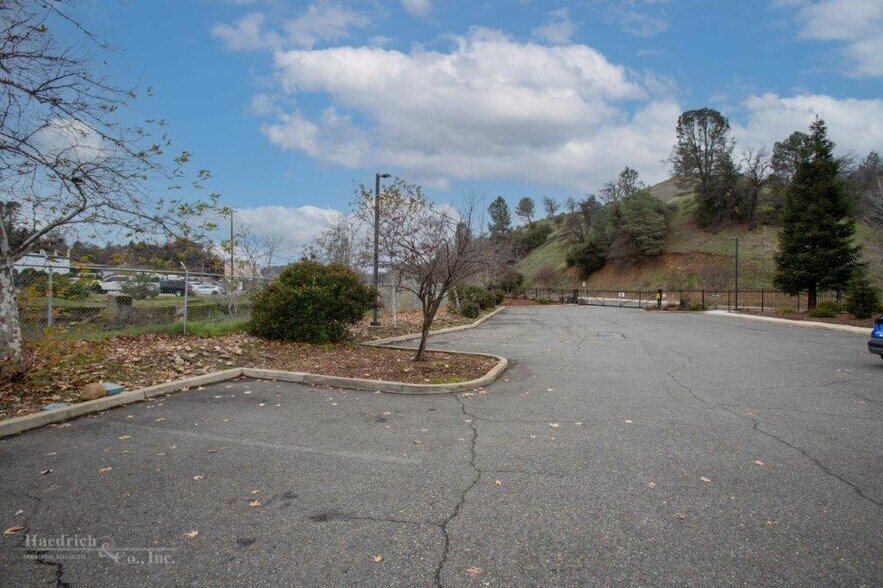 More Photos Of 2216 Buenaventura Blvd, Redding Medical For Sale