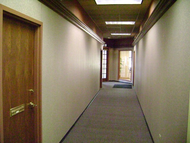 More Photos Of 15 SW Old State Capitol Plz, Springfield Office For Sale