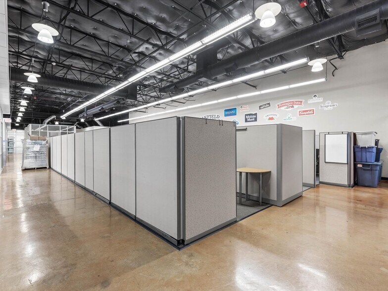 More Photos Of 130 Central Ave, Grapevine Flex For Lease