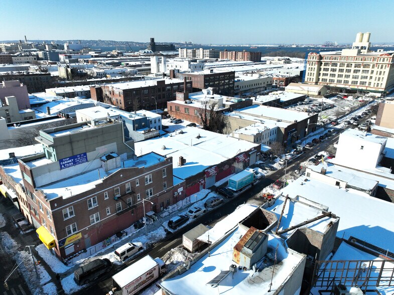 More Photos Of 262-272 43rd St, Brooklyn Warehouse For Sale