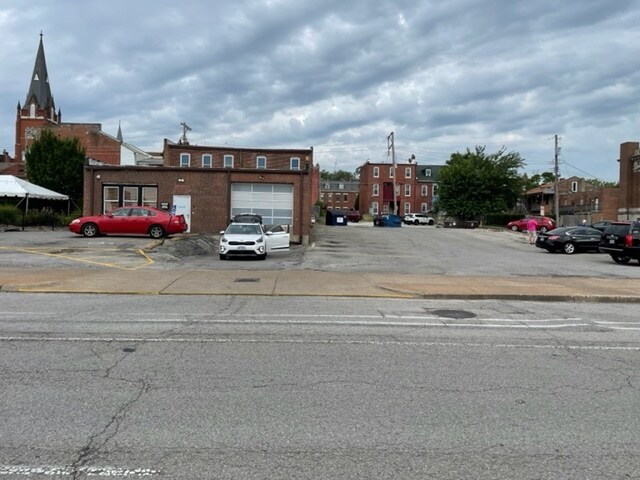 More Photos Of 1731 S 7th St, Saint Louis Restaurant For Sale