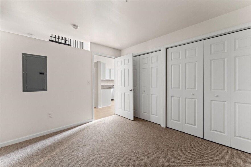 More Photos Of 2113 Ellsworth Blvd, Malta Multifamily For Sale