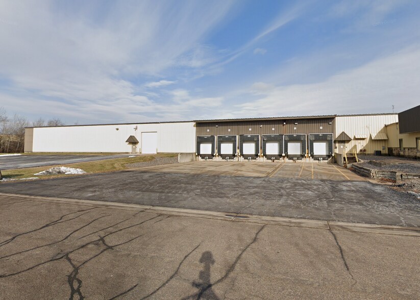 More Photos Of 2020 Brown St, Wisconsin Rapids Warehouse For Lease