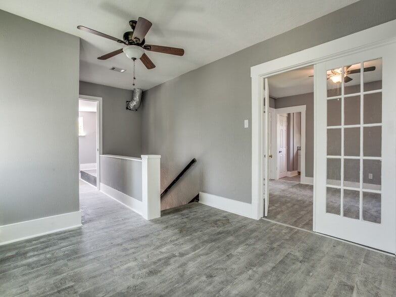 More Photos Of 810-812 Maltby St, Houston Apartments For Sale