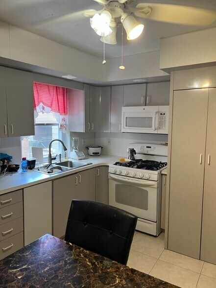 More Photos Of 413 16th St, Union City Multifamily For Sale