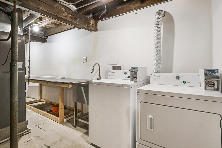 More Photos Of 2617 W Fullerton Ave, Chicago Storefront Retail Residential For Sale