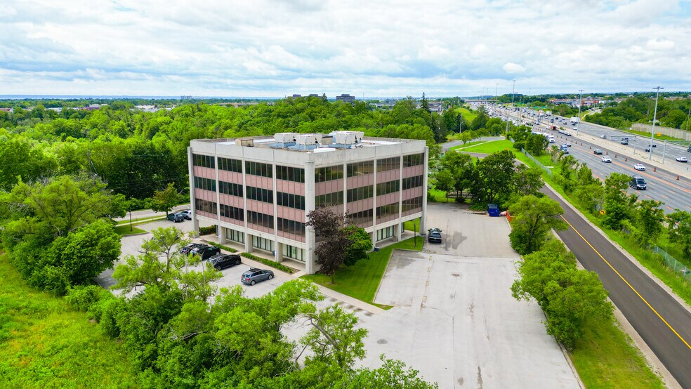 More Photos Of 627 Lyons Ln, Oakville Office For Sale