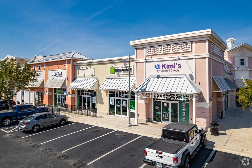 More Photos Of 252 Harbor Village Ln, Apollo Beach General Retail For Lease