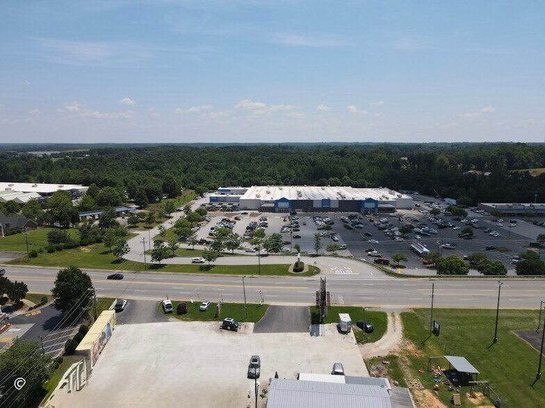 More Photos Of 975-979 E Liberty St, York Auto Dealership For Sale