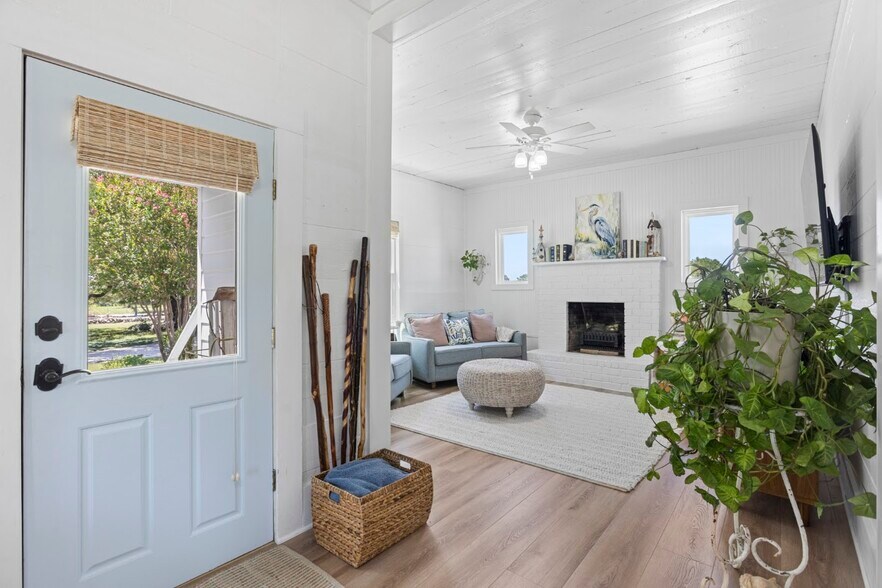 More Photos Of 7617 McGregor Park Rd, Temple Lodge Meeting Hall For Sale