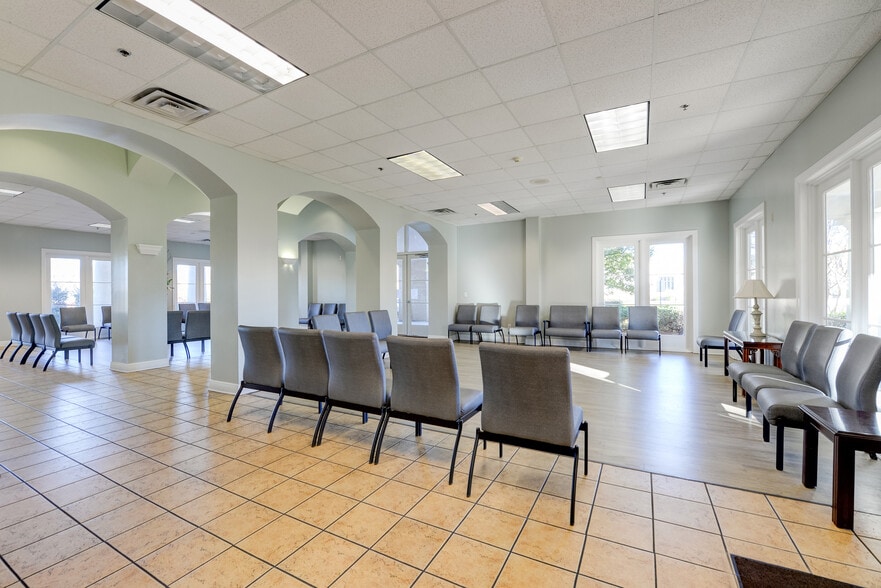 More Photos Of 1221 24th Ave, Meridian Medical For Lease