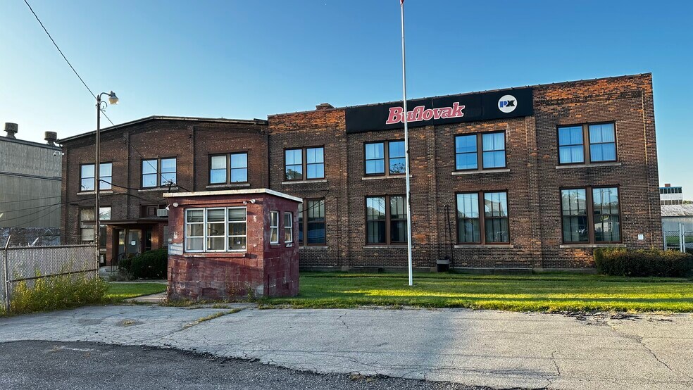 More Photos Of 750 E Ferry St, Buffalo Manufacturing For Sale