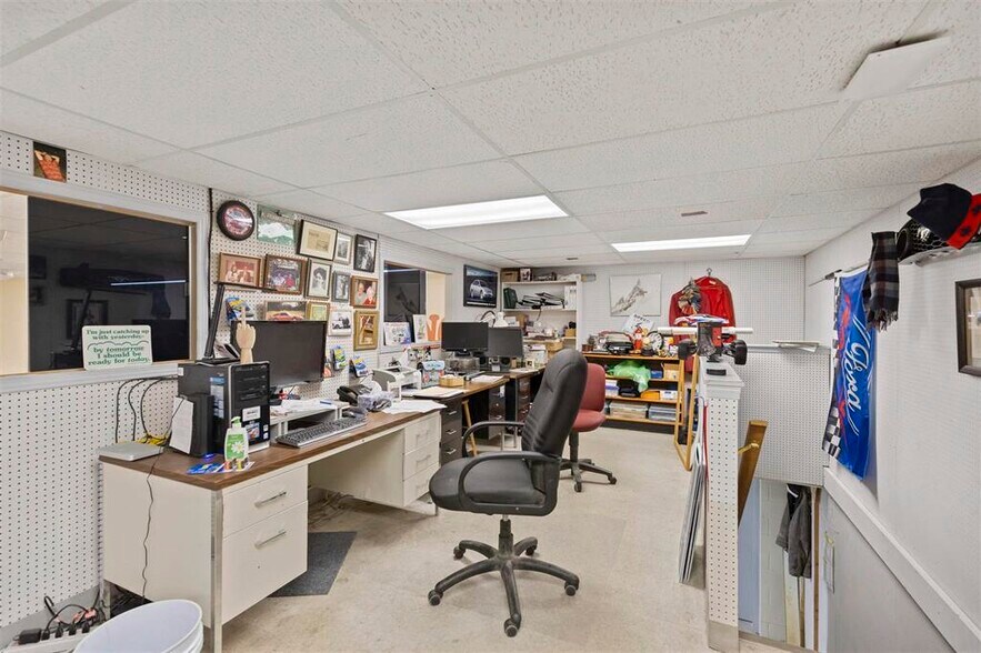 More Photos Of 78 Great Northern Rd, Sault Ste. Marie Industrial For Sale