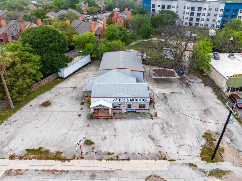 More Photos Of 1331 Austin Hwy, San Antonio Auto Repair For Sale