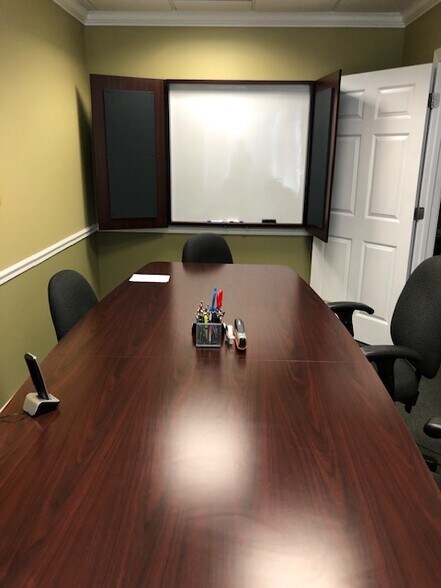 More Photos Of 7901-7915 Belle Point Dr, Greenbelt Office For Lease